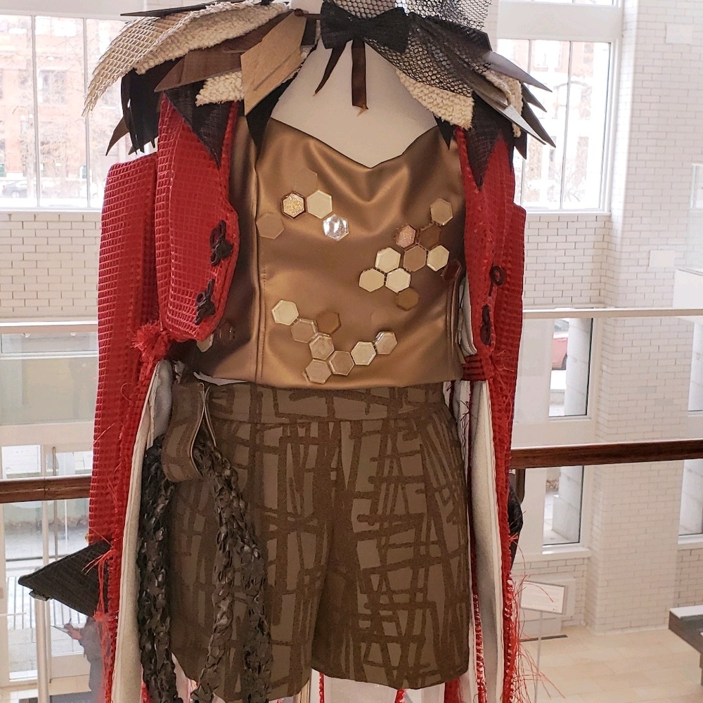 Meet your Posher, Elizabeth